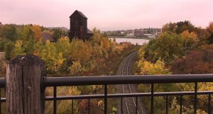 Fall view from the Larose bridge in Cobalt during our Fall colours lake Temiskaming tour - vue d'automne à partir du pont Larose à Cobalt pendant notre tour des couleurs d'automne du lac Témiskaming