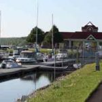 The Haileybury Marina where you will also find the public beach, the pavilion, playground and a lot more. / La Marina de Haileybury ou vous retrouverez la plage publique, la pavilion, le parc pour enfants et encore plus.