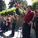 Biker's reunion group enjoying their stay at the Presidents' Suites Villa in Haileybury. / Groupe profitant de leur séjour à la Villa des Suites des Présidents pendant le Biker's Reunion