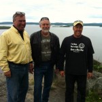 Enjoying a hike to Devil's Rock in Temiskaming Shores. / Randonnée au rocher du diable.