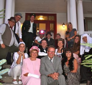 Historical Evening Group Activity at the Presidents' Suites / Soirée historique de groupe aux Suites des Présidents