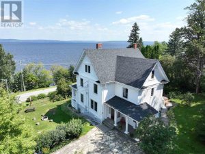 620 Lakeshore for sale lake view