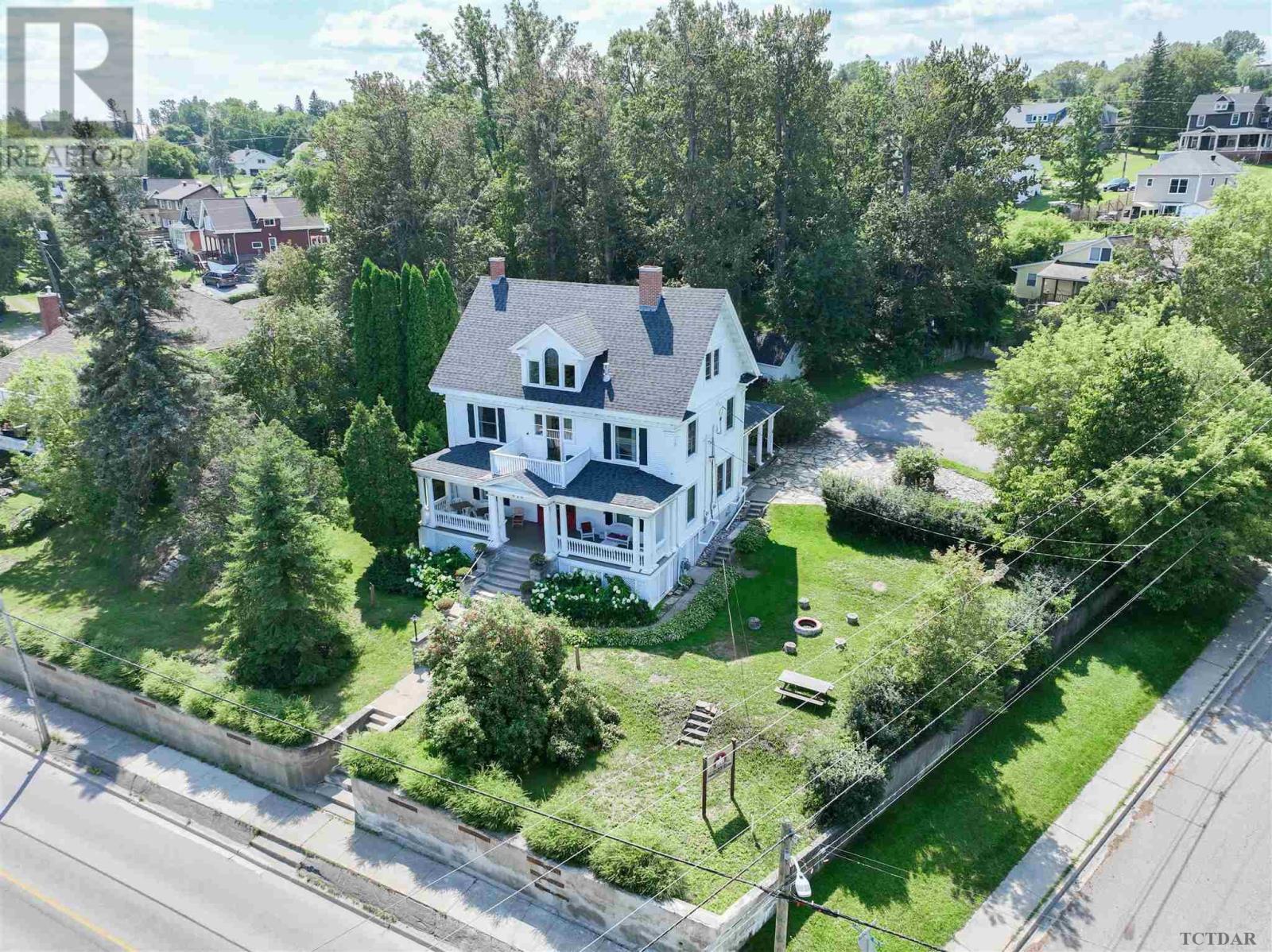 620 Lakeshore for sale aerial view